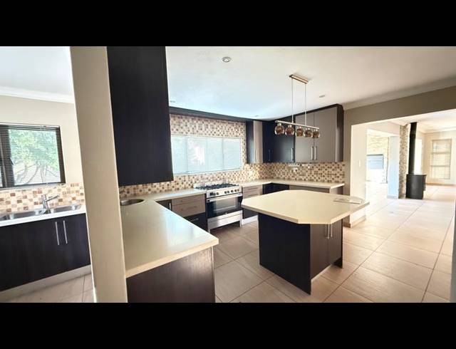 4 BEDROOM PROPERTY TO RENT IN MIDLANDS ESTATE